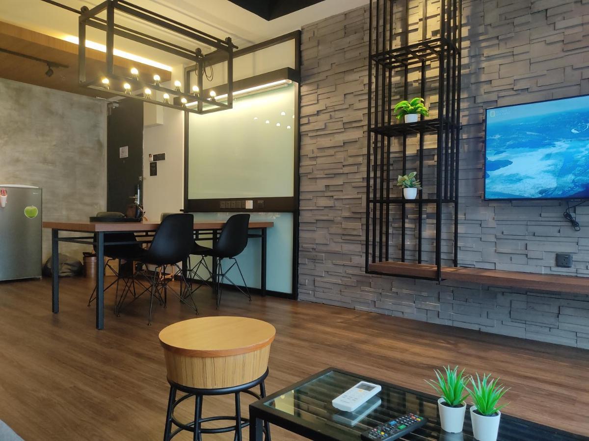 Exclusive Business Suite @ M Summit 191 George Town Exteriér fotografie